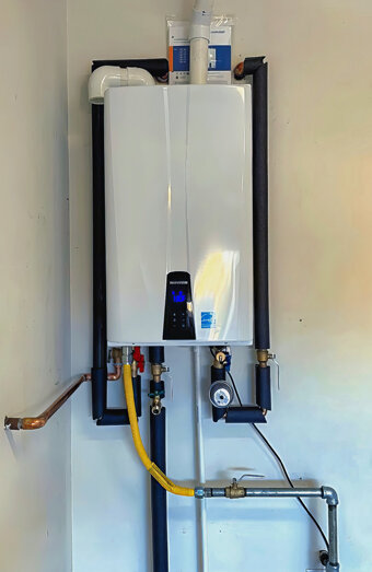 https://canningvalehotwater.com.au/uploads/2025/06/instant-hot-water-systems-63860.jpg
