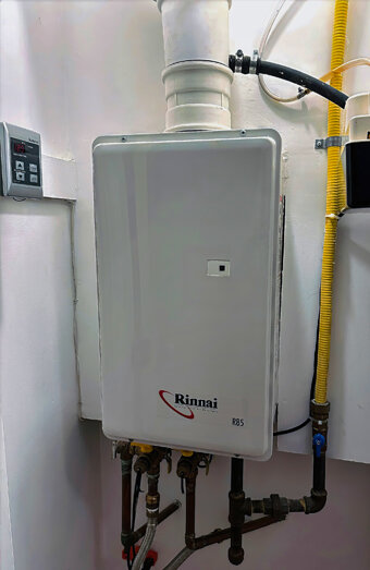 https://canningvalehotwater.com.au/uploads/2025/06/thermostatic-water-systems-17709.jpg